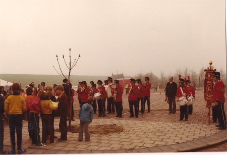 Het planten van een "oranje boom" 30 april1980